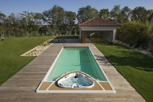 Une piscine pailletée dans votre jardin sous 15 jours !